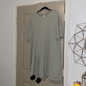 H&M pastel green dress in size XL